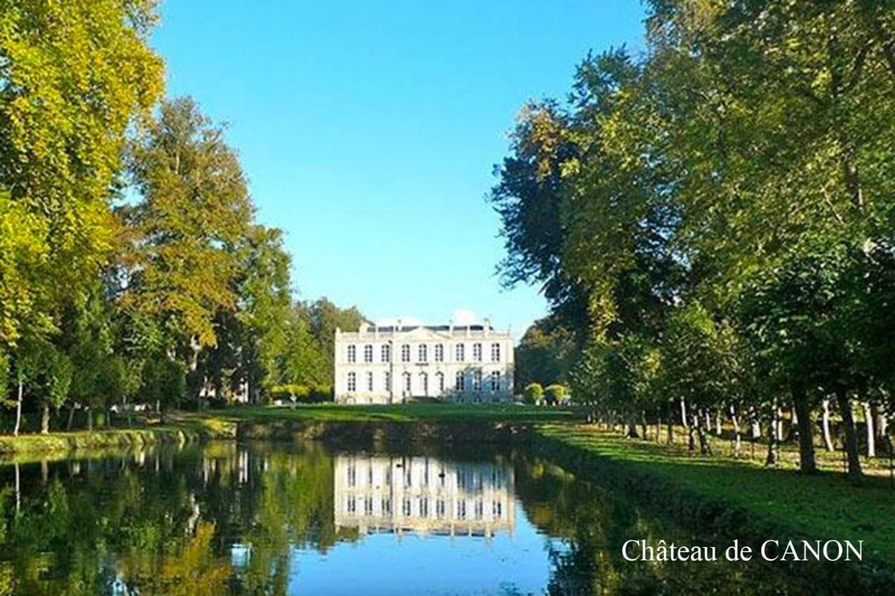 Les Gites Du Douet Du Houlle Courcy  Buitenkant foto